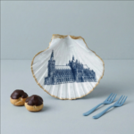 Sint-jakobsschelp met de Sint Janskathedraal in 's-Hertogenbosch